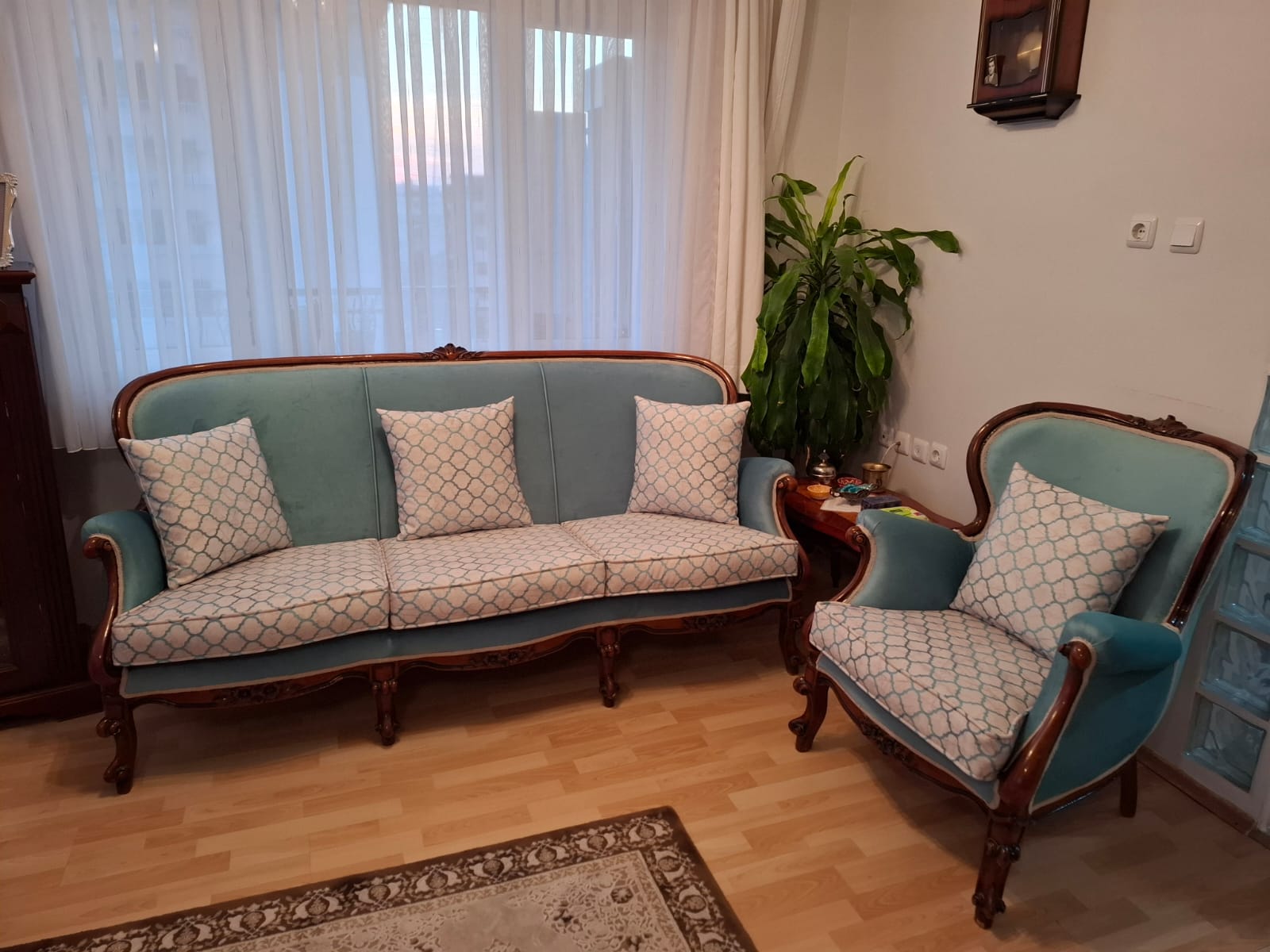 Bir Koltuk Takımı Daha Yenilendi ve Evine Yerleşti